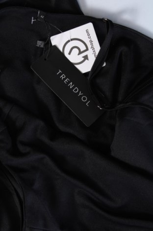Kleid Trendyol, Größe L, Farbe Schwarz, Preis 28,86 €