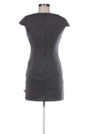 Kleid Yessica, Größe S, Farbe Grau, Preis 6,05 €