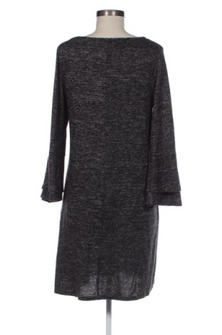 Kleid Yessica, Größe M, Farbe Grau, Preis 4,44 €