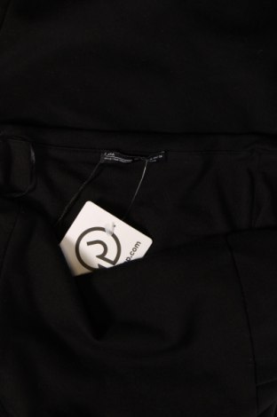 Рокля Zara, Размер M, Цвят Черен, Цена 31,69 лв.