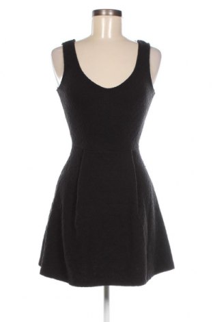 Rochie Zara Trafaluc, Mărime S, Culoare Negru, Preț 63,16 Lei