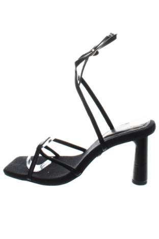 Sandále Novo, Veľkosť 37, Farba Čierna, Cena  18,14 €