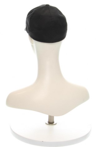 Mütze Yupoong, Farbe Schwarz, Preis € 13,04