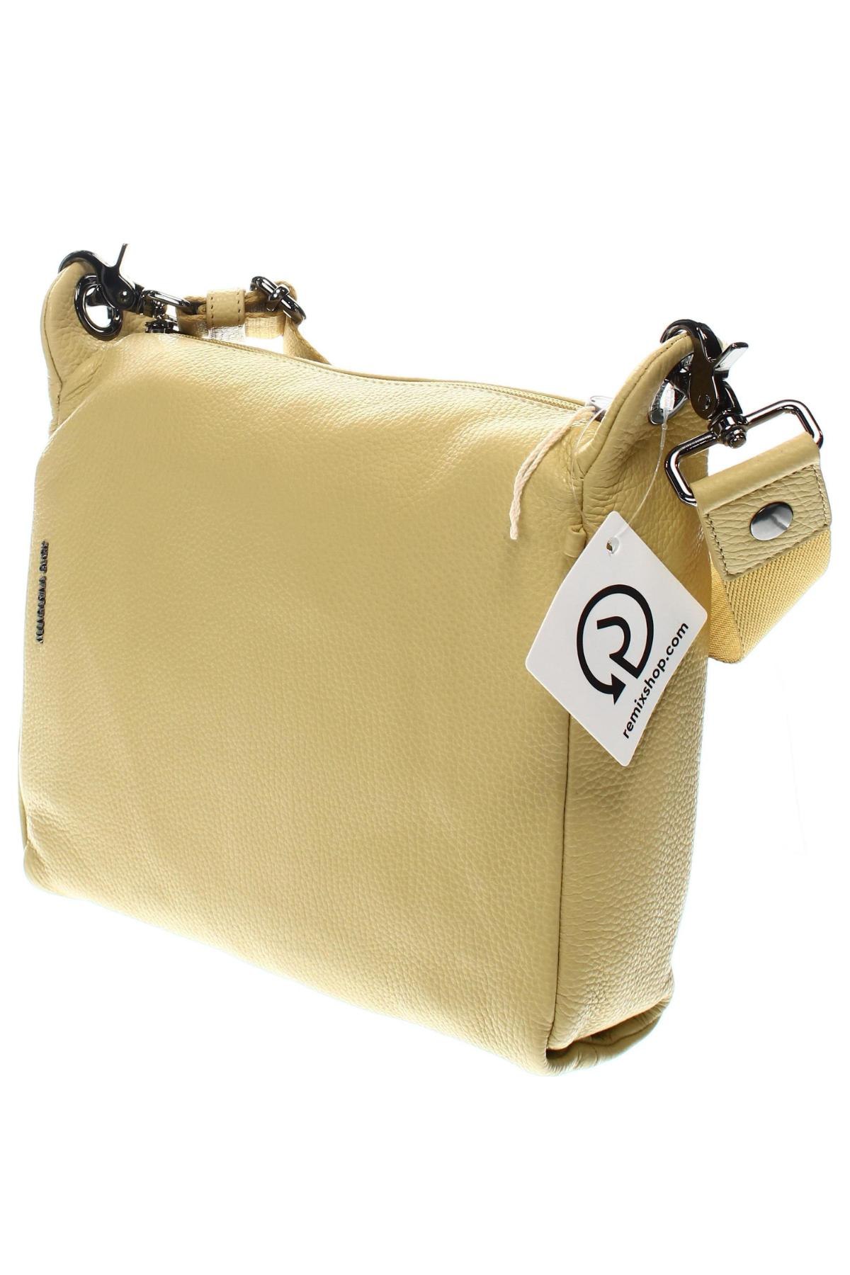 Дамска чанта Mandarina Duck, Цвят Жълт, Цена 369,55 лв.