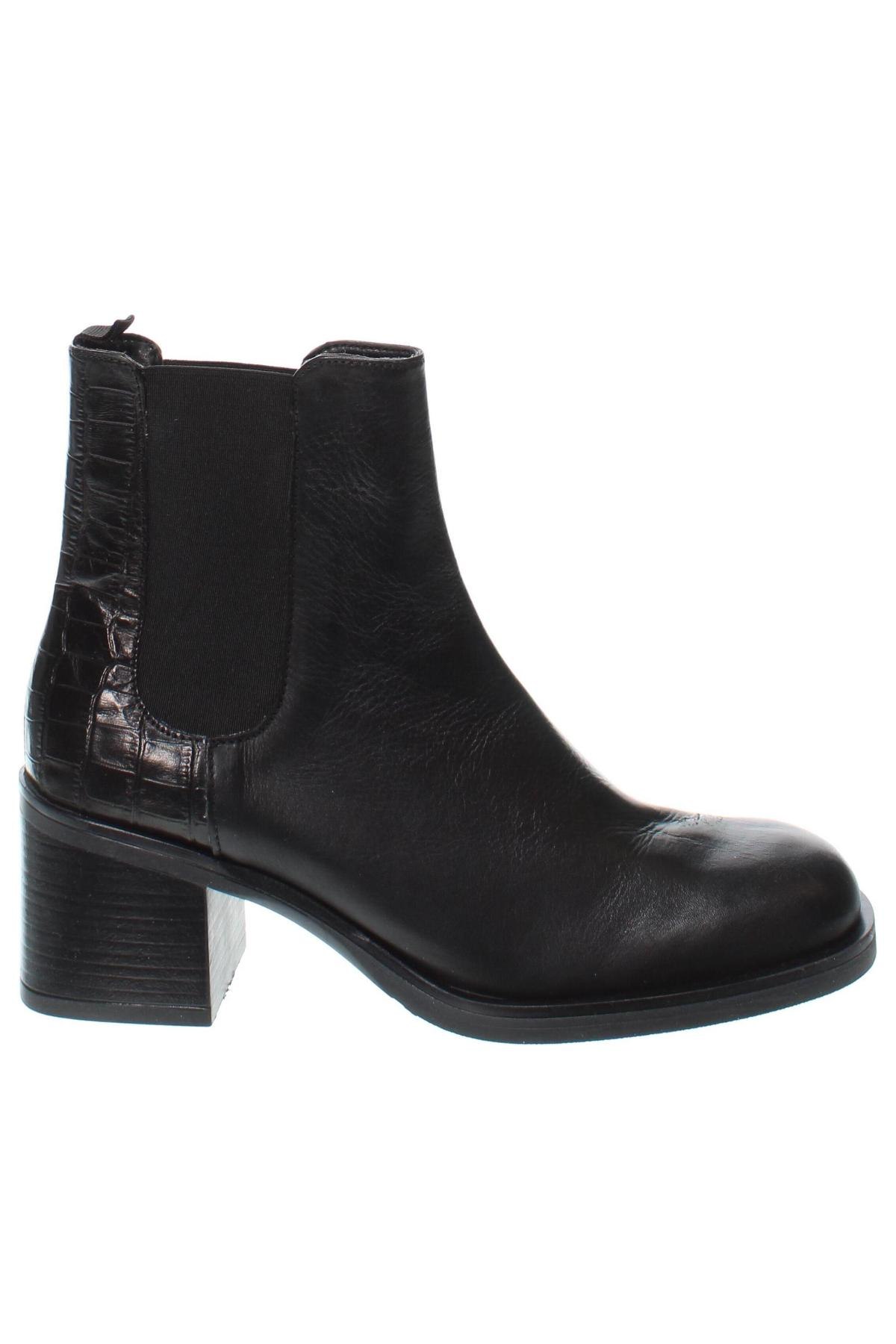 Damen Stiefeletten Andre, Größe 41, Farbe Schwarz, Preis € 88,66