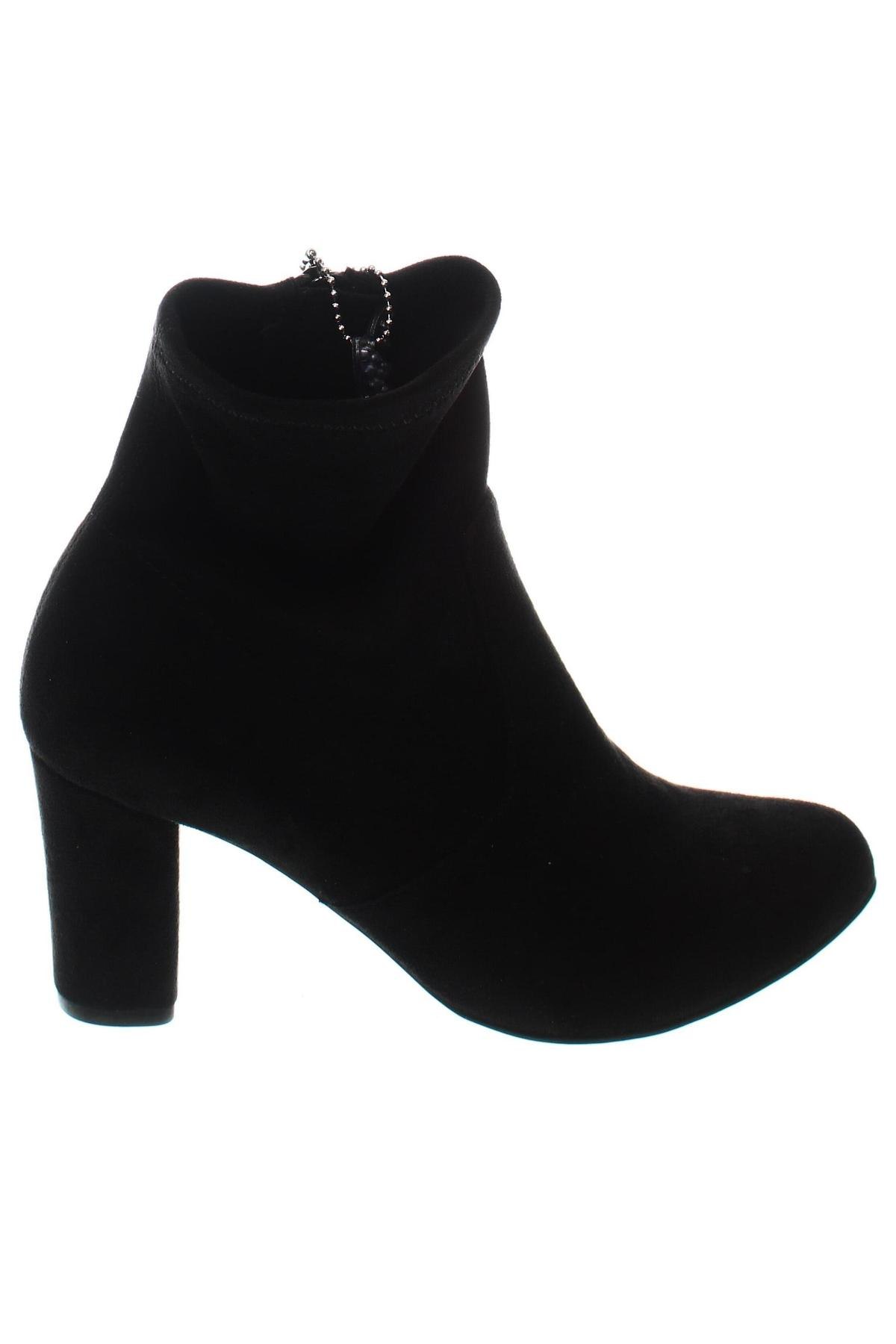 Botine de damă Caprice, Mărime 38, Culoare Negru, Preț 92,11 Lei