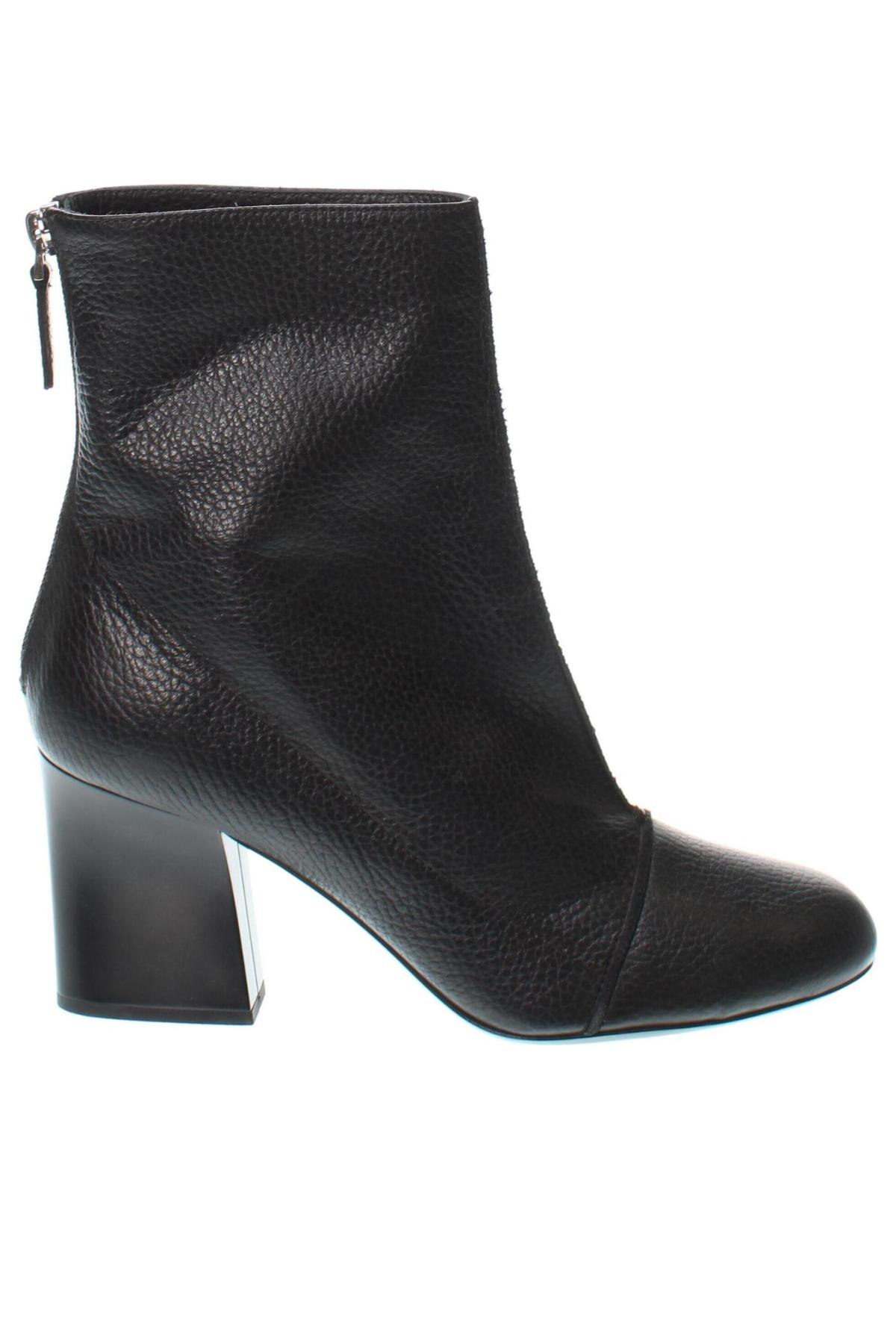 Botine de damă Emporio Armani, Mărime 38, Culoare Negru, Preț 1.614,74 Lei