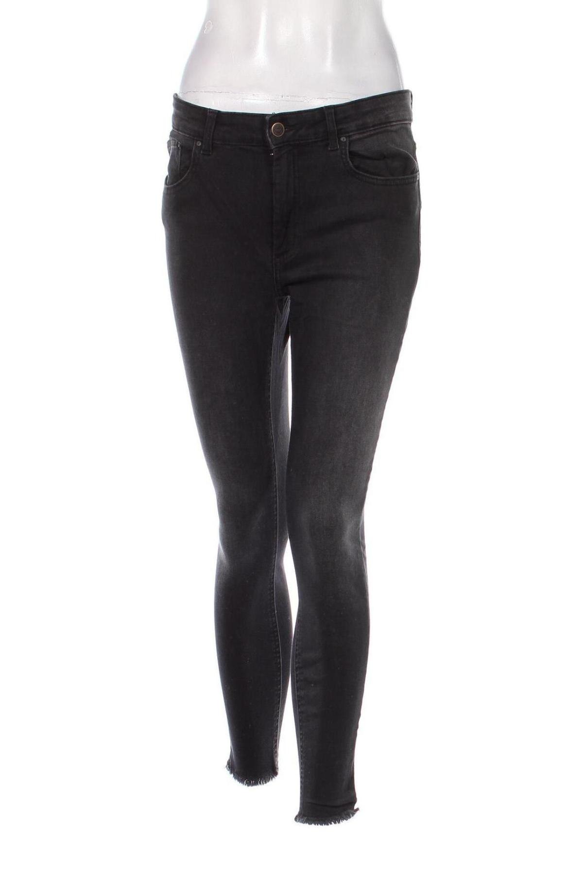 Dámske džínsy  ONLY, Veľkosť S, Farba Čierna, Cena  4,82 €