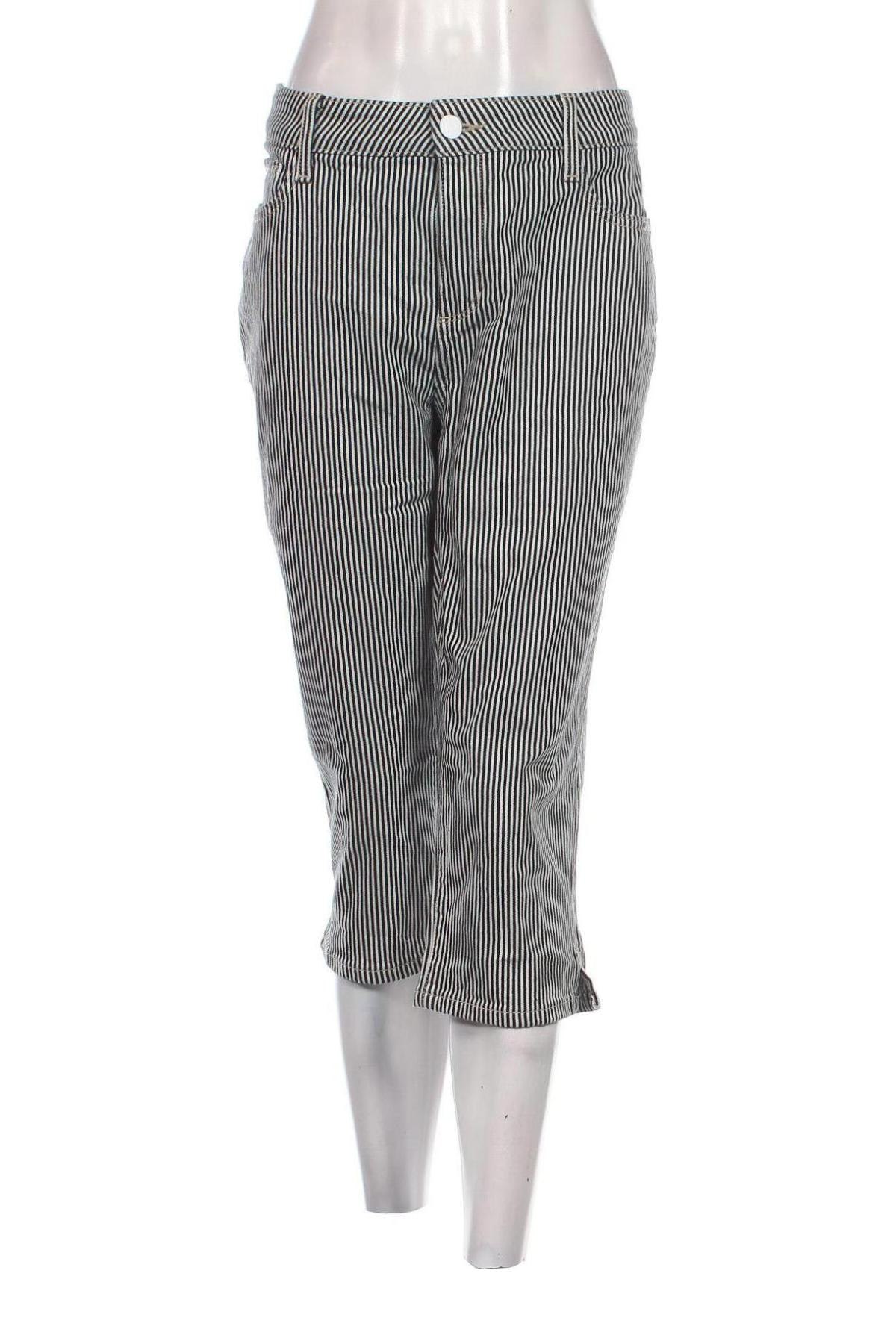Pantaloni scurți de femei, Mărime XXL, Culoare Multicolor, Preț 48,47 Lei