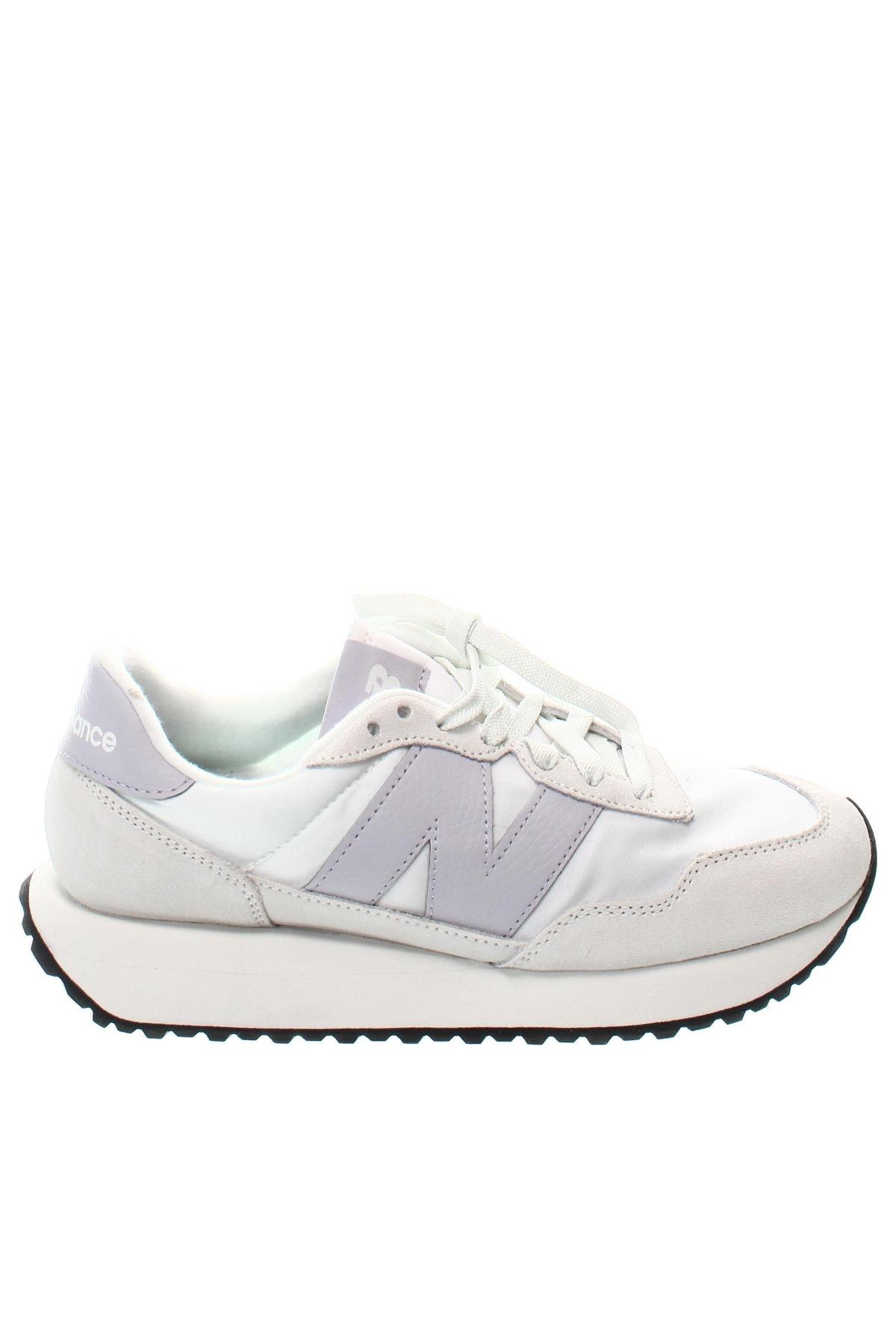 Încălțăminte de damă New Balance, Mărime 41, Culoare Alb, Preț 667,76 Lei