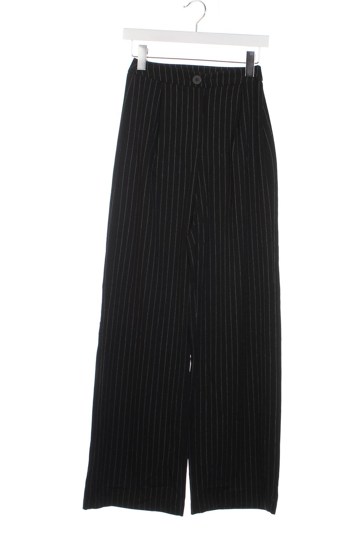 Damenhose Bershka, Größe XS, Farbe Schwarz, Preis € 6,66