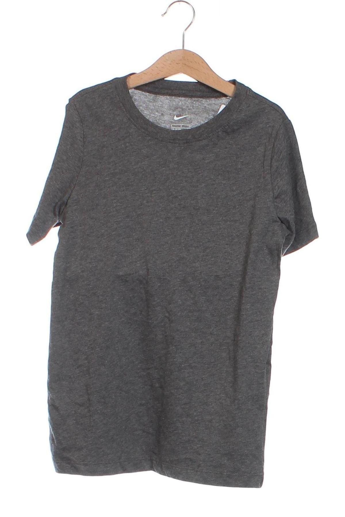 Παιδικό μπλουζάκι Nike, Μέγεθος 9-10y/ 140-146 εκ., Χρώμα Γκρί, Τιμή 14,90 €