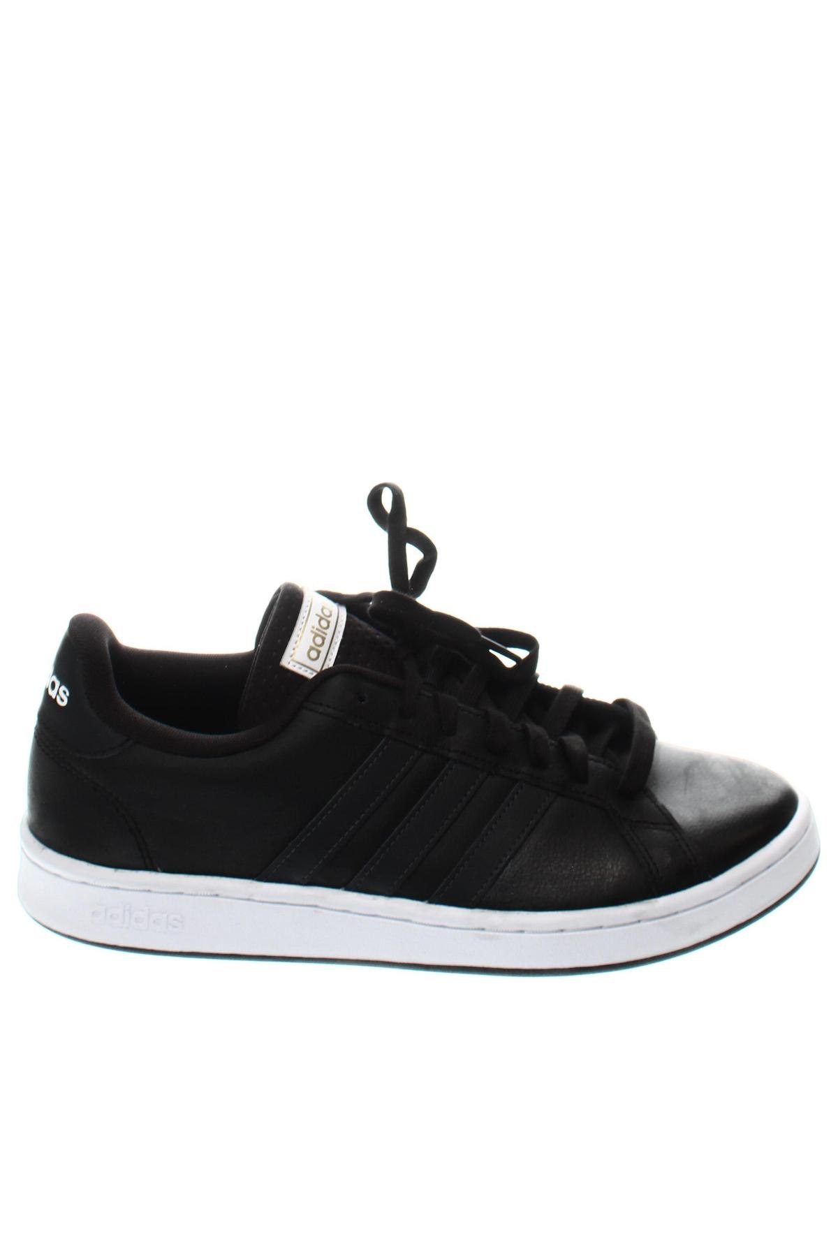 Încălțăminte bărbătească Adidas, Mărime 44, Culoare Negru, Preț 520,85 Lei