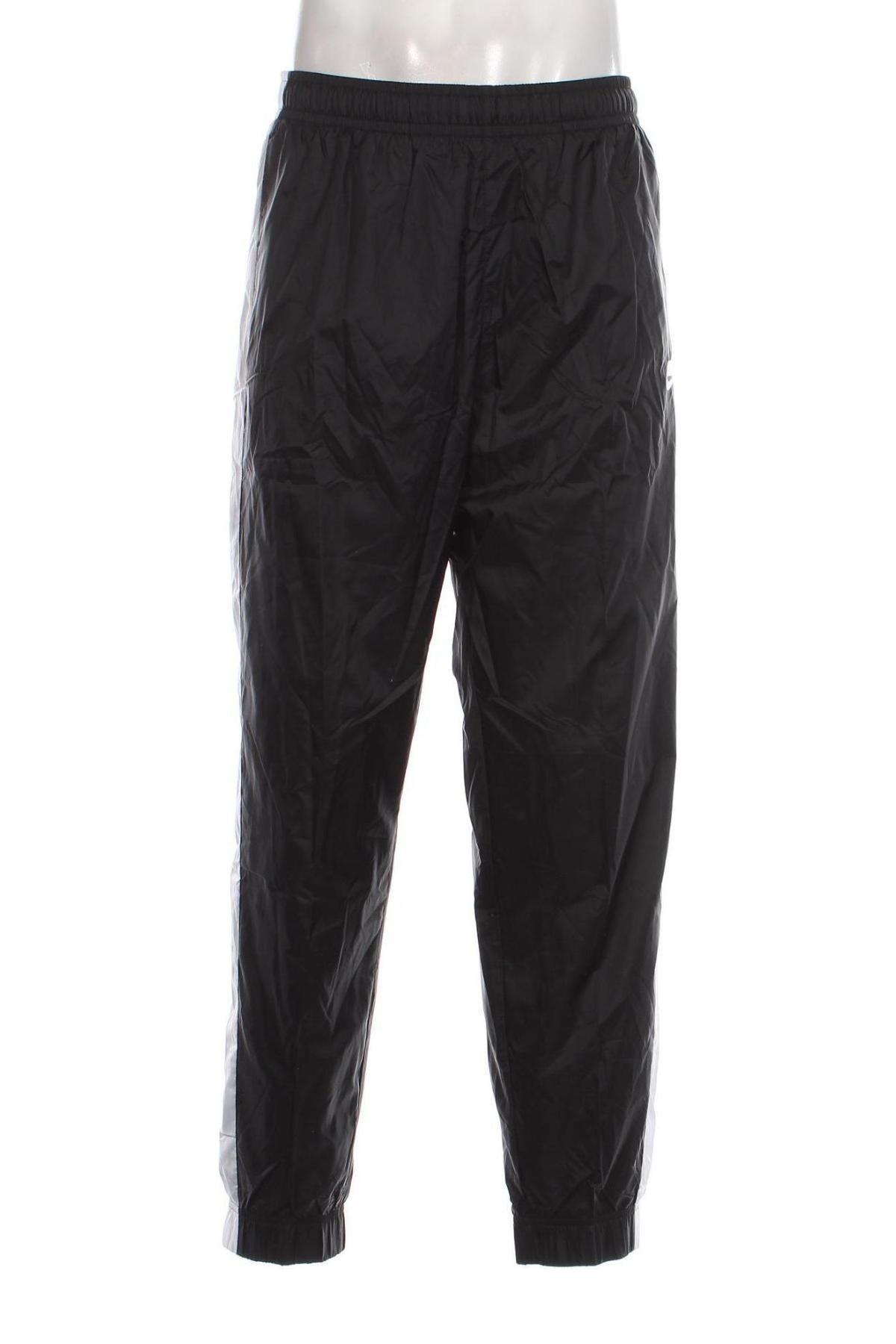 Pantaloni trening de bărbați Nike, Mărime XL, Culoare Negru, Preț 305,92 Lei