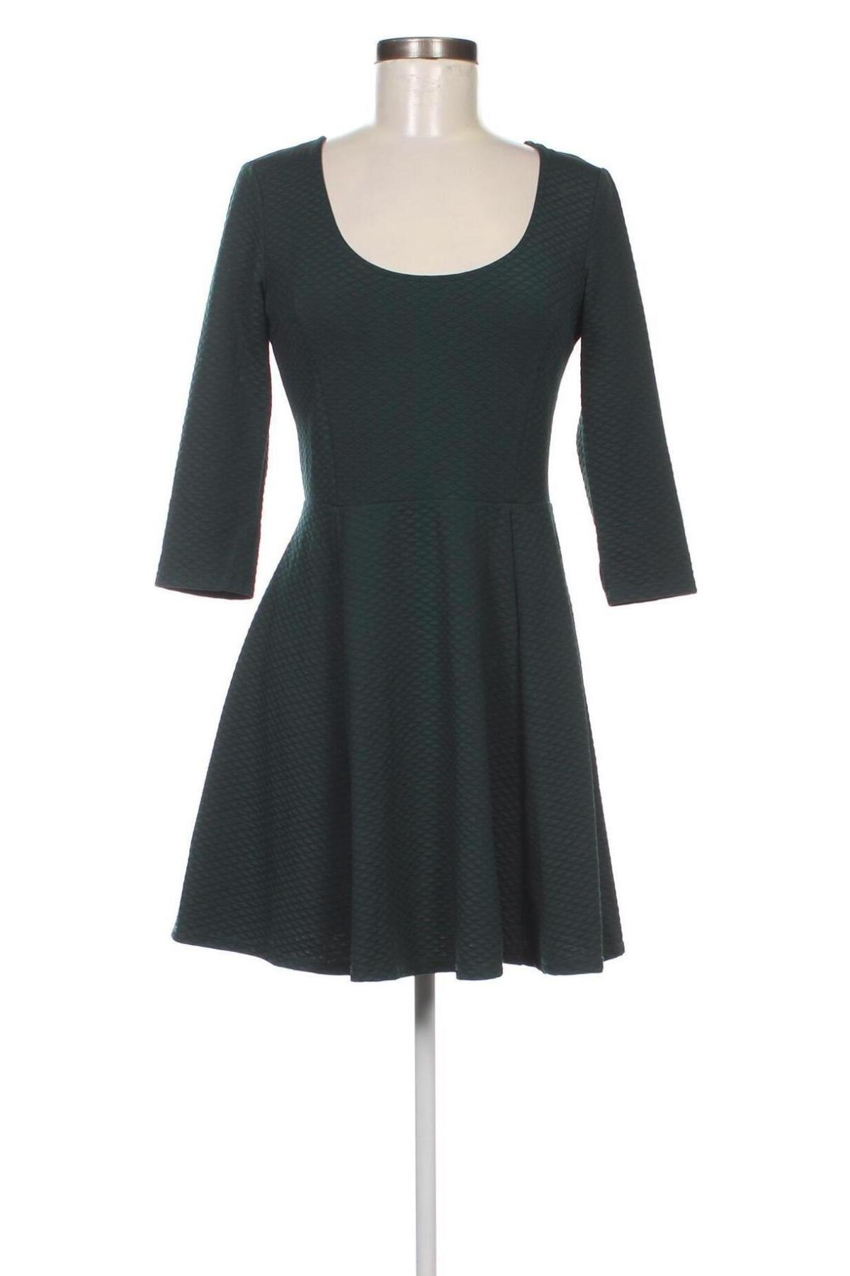 Rochie Bershka, Mărime L, Culoare Verde, Preț 31,48 Lei