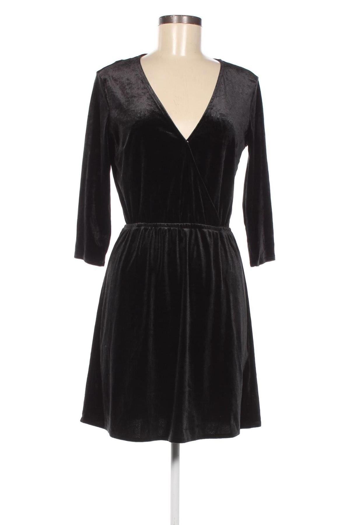 Rochie H&M Divided, Mărime M, Culoare Negru, Preț 52,46 Lei