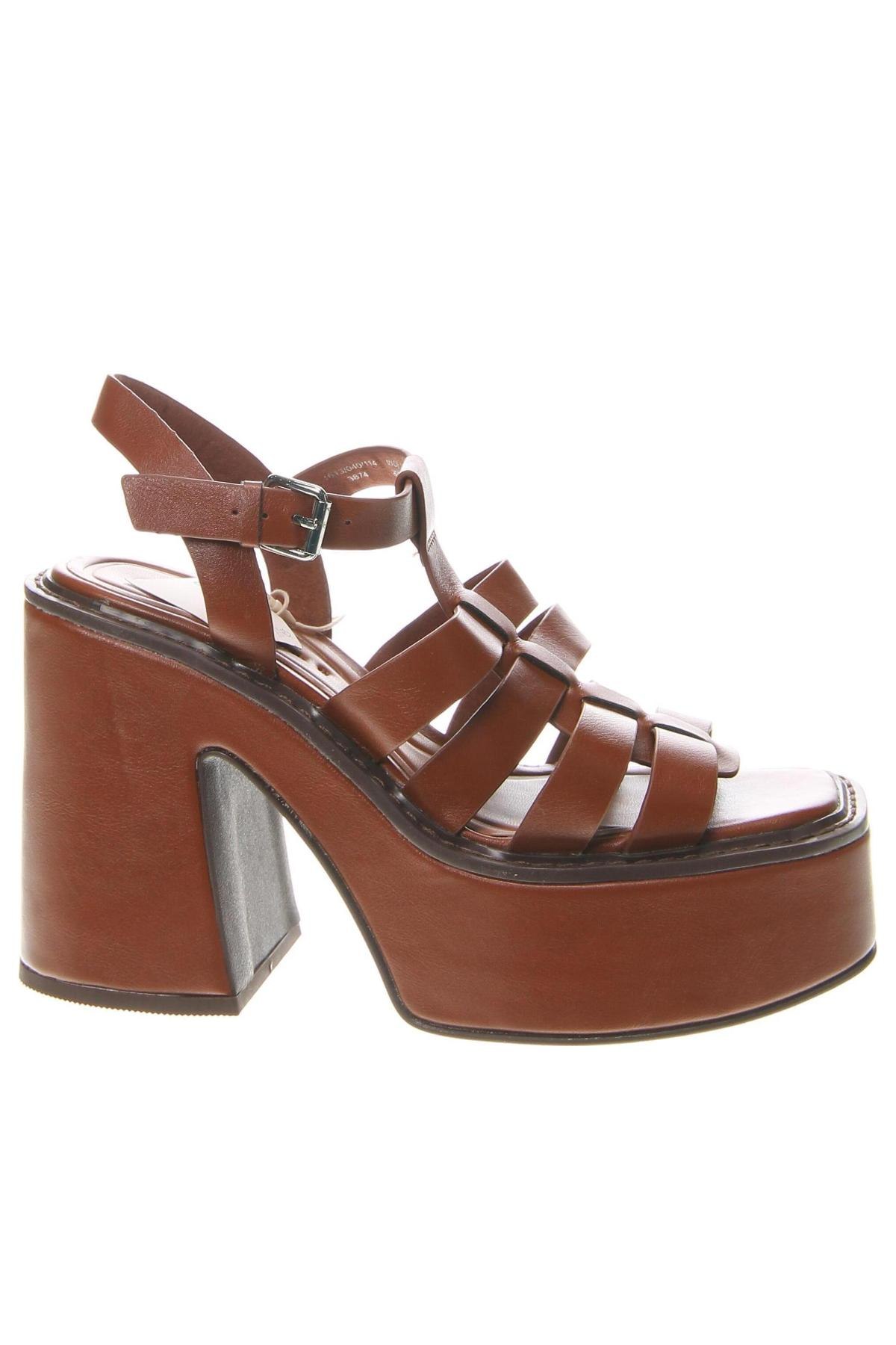 Pull&Bear Sandalen Pull&Bear - günstig bei Remix - #127342356