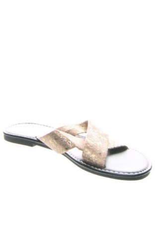 Papucs Unbranded, Méret 37, Szín Arany
, Ár 8 258 Ft