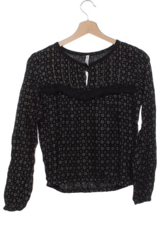 Damen Shirt Bershka, Größe XS, Farbe Mehrfarbig, Preis 13,99 €
