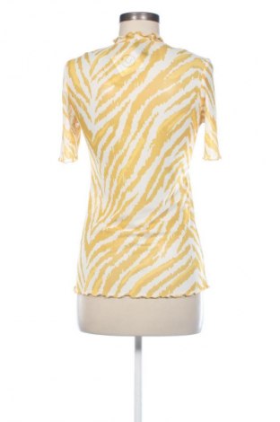 Bluză de femei Eksept, Mărime M, Culoare Multicolor, Preț 91,99 Lei
