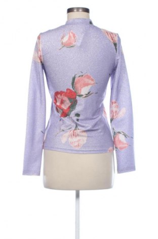 Damen Shirt Monki, Größe M, Farbe Mehrfarbig, Preis 6,53 €