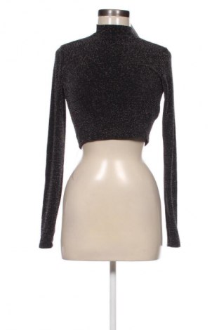 Dámská halenka Pull&Bear, Velikost M, Barva Vícebarevné, Cena  139,00 Kč