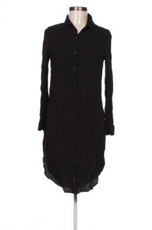 Cămașă de femei Forever 21, Mărime S, Culoare Negru, Preț 29,99 Lei