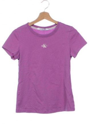 Damski T-shirt Calvin Klein Jeans, Rozmiar XS, Kolor Fioletowy, Cena 80,12 zł