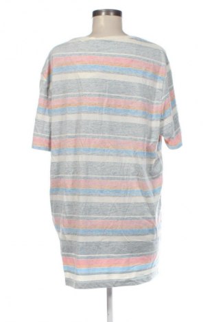 Γυναικείο t-shirt Maddox, Μέγεθος 3XL, Χρώμα Πολύχρωμο, Τιμή 21,99 €