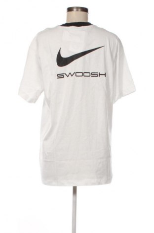 Дамска тениска Nike, Размер M, Цвят Бял, Цена 53,99 лв.