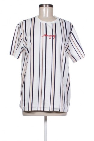 Γυναικείο t-shirt SHEIN, Μέγεθος M, Χρώμα Πολύχρωμο, Τιμή 10,99 €