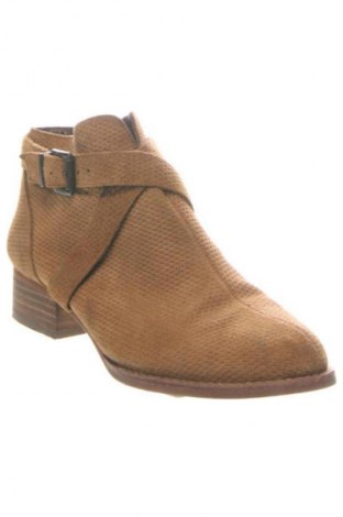Női bokacsizma Vince Camuto, Méret 36, Szín Barna, Ár 8 819 Ft
