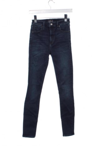 Blugi de femei Abercrombie & Fitch, Mărime XXS, Culoare Albastru, Preț 63,99 Lei
