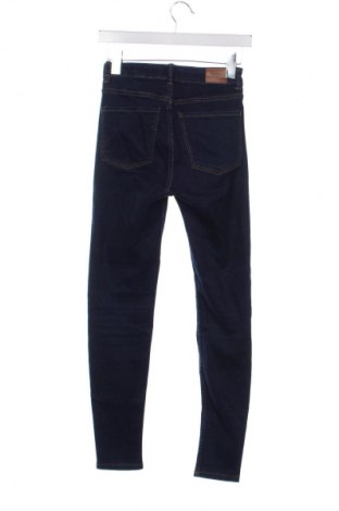 Damen Jeans Bershka, Größe XS, Farbe Blau, Preis 20,99 €