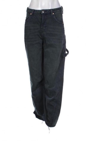 Damskie jeansy Bershka, Rozmiar S, Kolor Zielony, Cena 68,33 zł