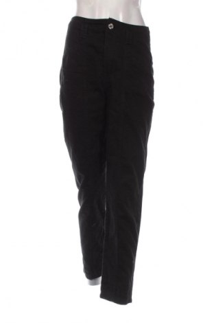 Blugi de femei Bershka, Mărime S, Culoare Negru, Preț 77,10 Lei