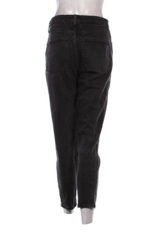 Damskie jeansy Bershka, Rozmiar M, Kolor Czarny, Cena 150,99 zł