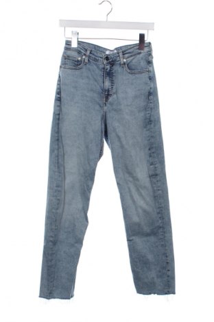Damskie jeansy Calvin Klein, Rozmiar XS, Kolor Niebieski, Cena 209,71 zł