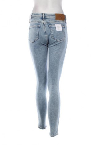 Γυναικείο Τζίν Calvin Klein Jeans, Μέγεθος S, Χρώμα Μπλέ, Τιμή 84,99 €