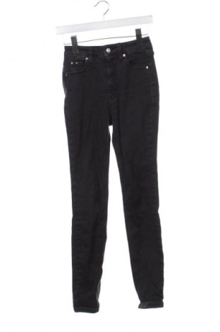 Női farmernadrág Calvin Klein Jeans, Méret S, Szín Szürke, Ár 18 349 Ft