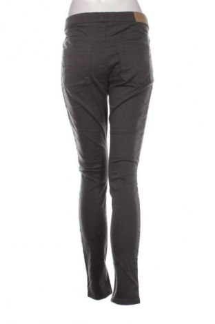 Damen Jeans Clockhouse, Größe L, Farbe Grau, Preis € 20,99
