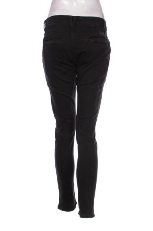 Damskie jeansy Cropp, Rozmiar M, Kolor Czarny, Cena 87,99 zł