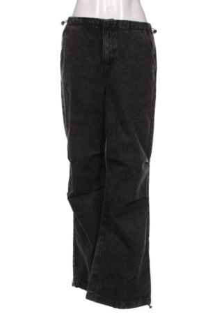 Damskie jeansy Fb Sister, Rozmiar M, Kolor Czarny, Cena 32,99 zł