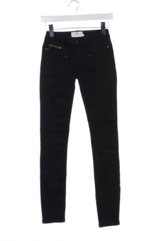 Dámske džínsy  Freeman T. Porter, Veľkosť XS, Farba Čierna, Cena  25,95 €