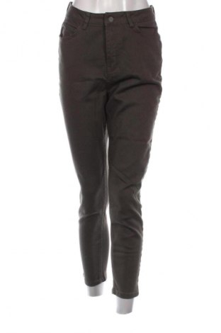Damskie jeansy LC Waikiki, Rozmiar M, Kolor Zielony, Cena 112,75 zł