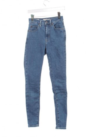 Damskie jeansy Levi's, Rozmiar XS, Kolor Niebieski, Cena 221,99 zł