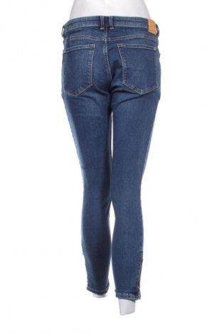 Blugi de femei Mango, Mărime XL, Culoare Albastru, Preț 92,38 Lei