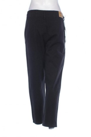 Damskie jeansy Nuna Lie, Rozmiar XL, Kolor Czarny, Cena 219,42 zł