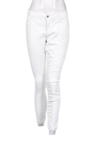 Damen Jeans ONLY, Größe M, Farbe Weiß, Preis 10,99 €
