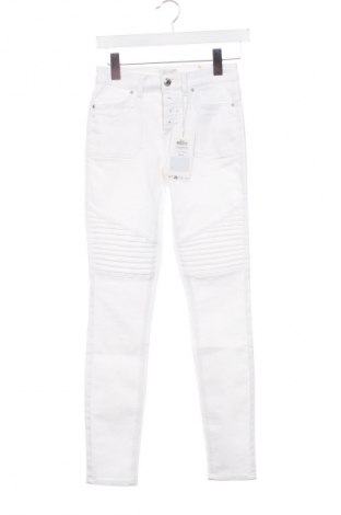 Női farmernadrág ONLY, Méret XS, Szín Fehér, Ár 20 769 Ft